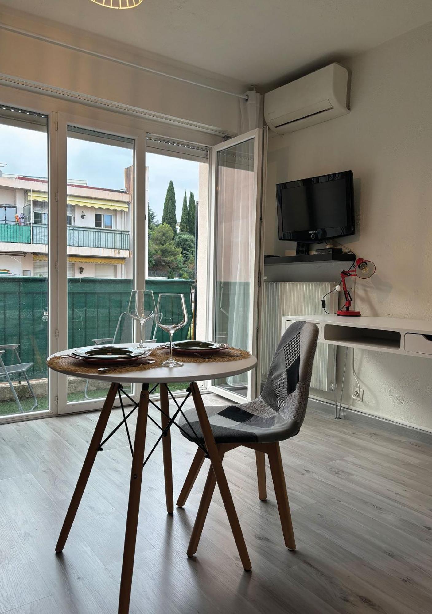 Charming Studio In Nice 2-Min Walk To The Sea Exterior photo